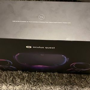OCULUS QUEST 64GB- Black. EVERYTHING +ACCESSORIES!